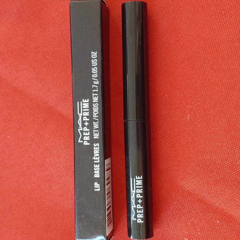 Mac Lip Base Prep + Prime NEW
